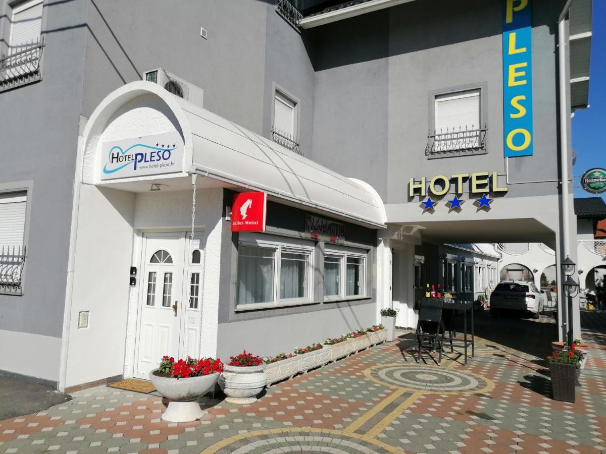 Hotel Garny Pleso Velika Gorica Extérieur photo